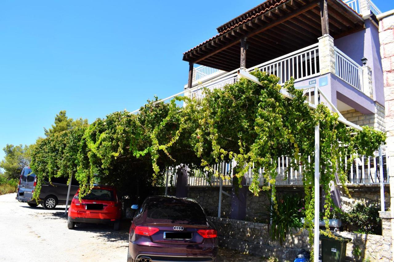 Seaside Villa Near Trogir - Poljica Marina Bagian luar foto