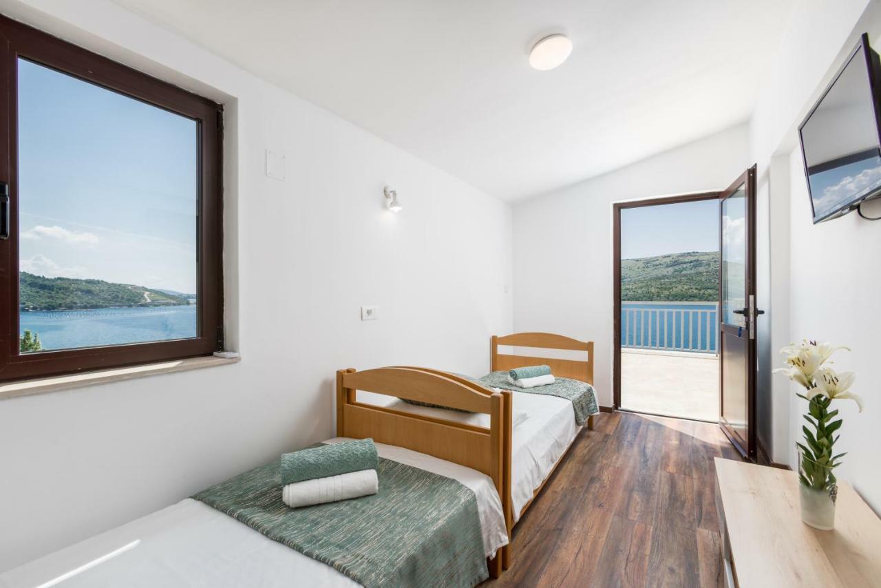 Seaside Villa Near Trogir - Poljica Marina Bagian luar foto